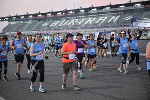 BIB: 51797
                            <button type="button" onclick="openModal(10463975)" class="btn btn-primary btn-sm float-right btn-popup" data-toggle="modal" data-target=".modal-high-quality">
                        <i class="fas fa-shopping-cart"></i> Add to Cart
                    </button>
                                            <button type="button" onclick="isThisMe(10463975, true)" class="btn btn-success btn-sm float-right btn-popup btn-isme hidden" data-toggle="tooltip" data-placement="bottom" title="นี่คือรูปของคุณใช่ไหม คลิกที่นี่เพื่อเอาเข้าอัลบั้ม">
                        <i class="fas fa-plus"></i> Add to album
                    </button>
                    <button type="button" onclick="isThisMe(10463975, false)" class="btn btn-warning btn-sm float-right btn-popup btn-isnotme hidden">
                        <i class="fas fa-ban"></i> Remove from album
                    </button>